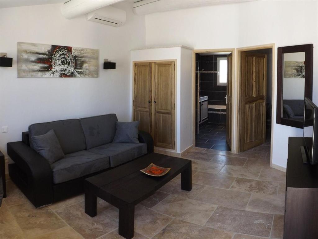 Mas Dansavan Chambres D'Hotes Oppède Екстериор снимка